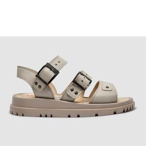 NEW KCR GROUP women's perfect sandal in beige